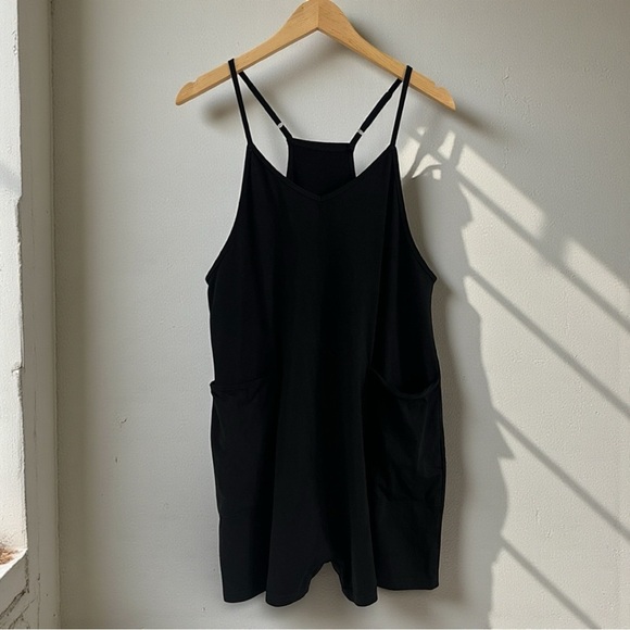 Pants - Black Romper Shorts Side Pockets Medium